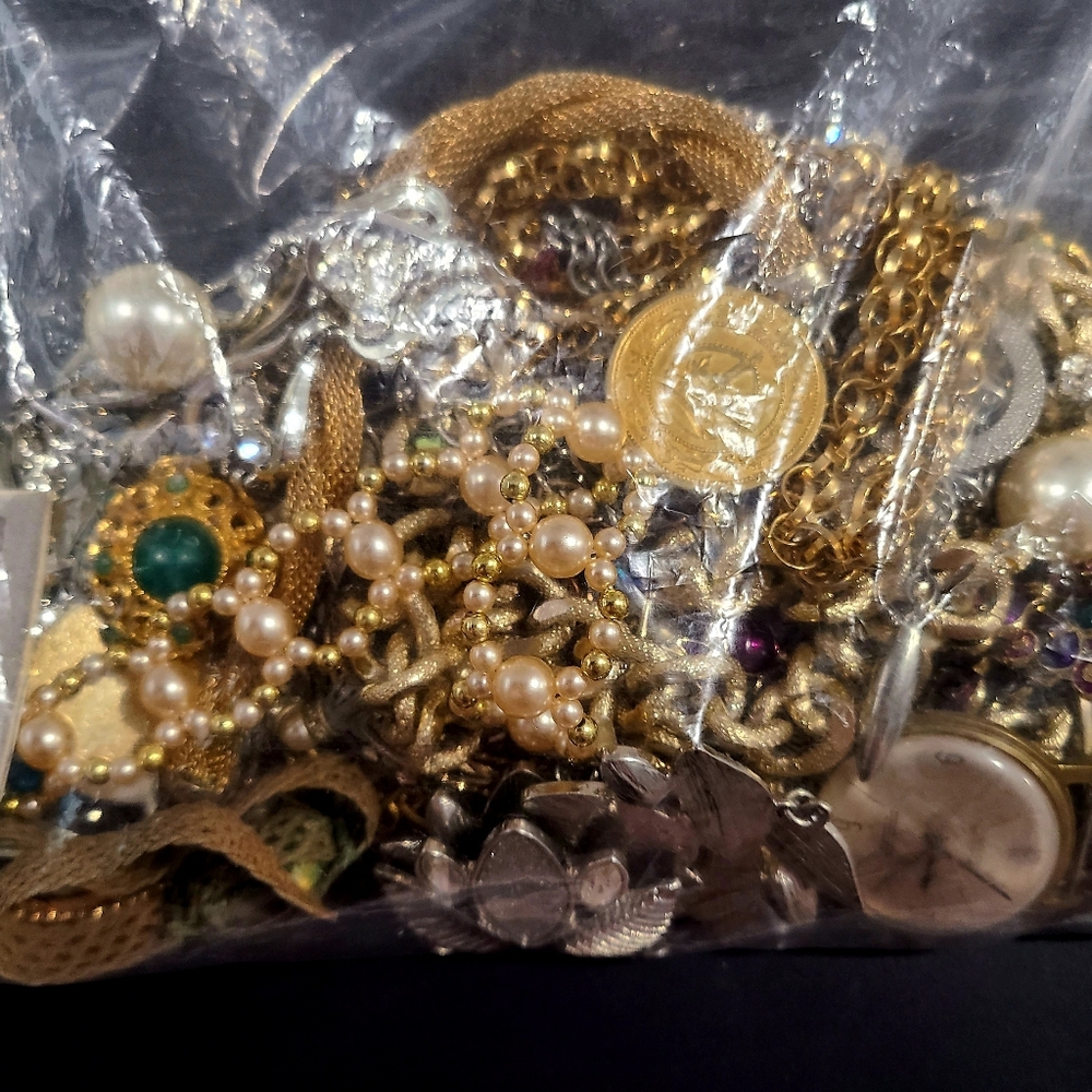 Incredible Jewlery Lot W/watch Faces, Crystal, Ect.